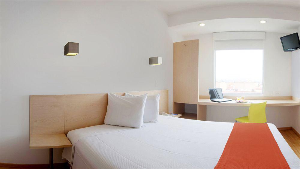 One Aeropuerto Hotel 3*